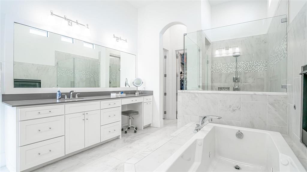 Laguna Bay - Residential