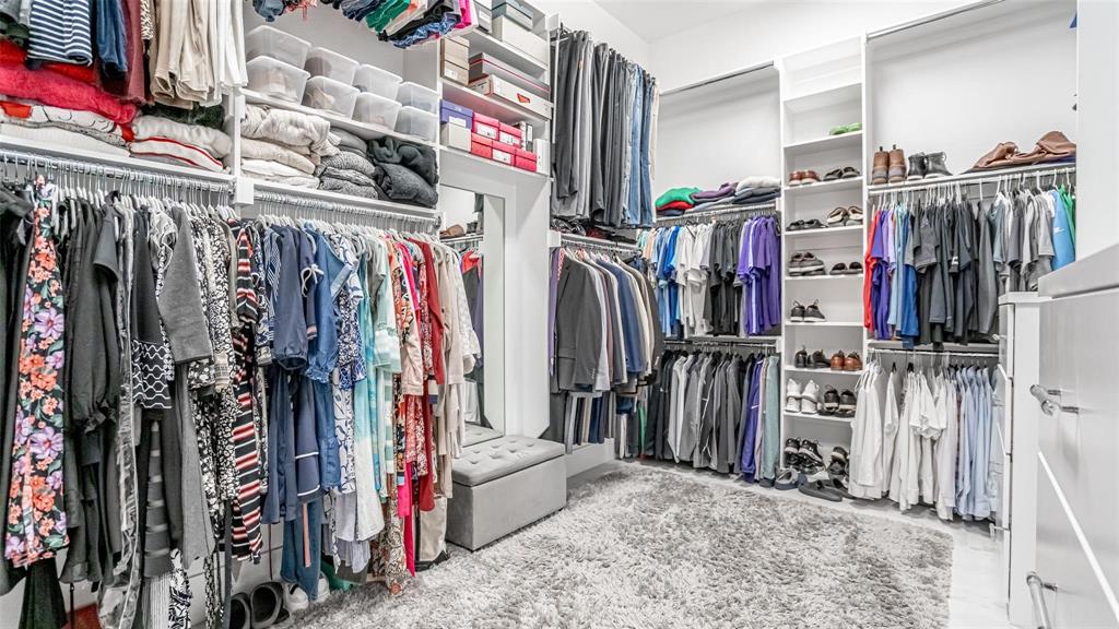 Laguna Bay - Residential