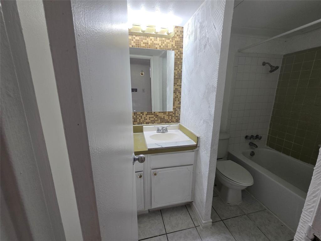 Meadows North Condo - Residential Lease