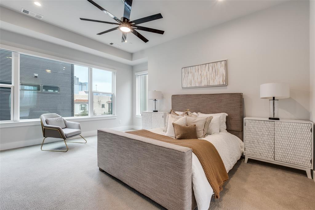 Ross Ave Brownstones - Residential