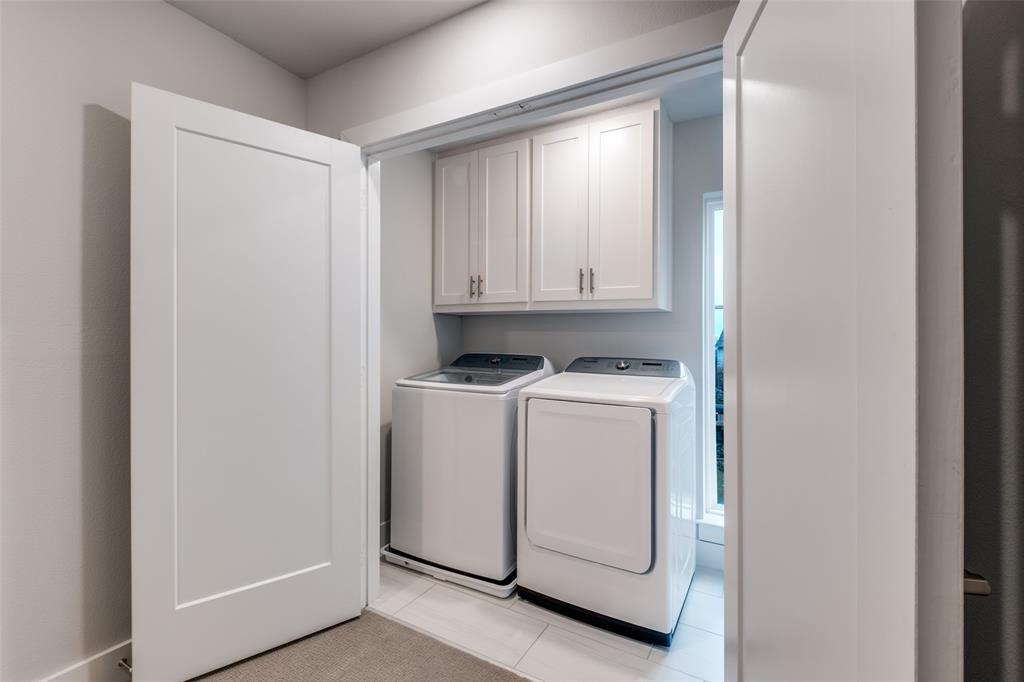 Ross Ave Brownstones - Residential