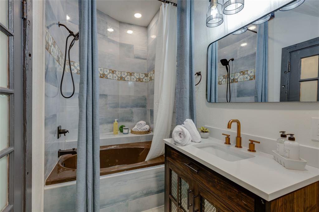 Deep Water Point - Residential