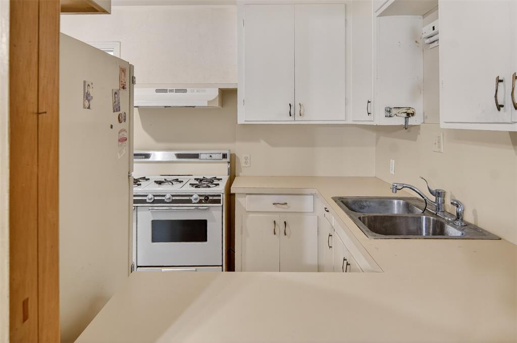 Country Club Heights - Residential