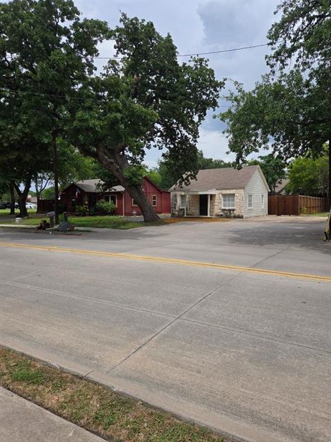 532 S Coppell Road Coppell TX 75019