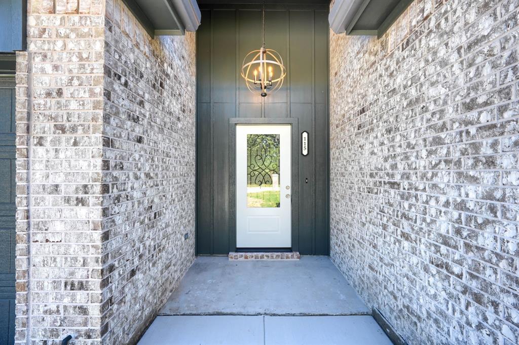 Photo of 115 Vaughn Lane, Quinlan, TX 75474 (MLS # 21406479)