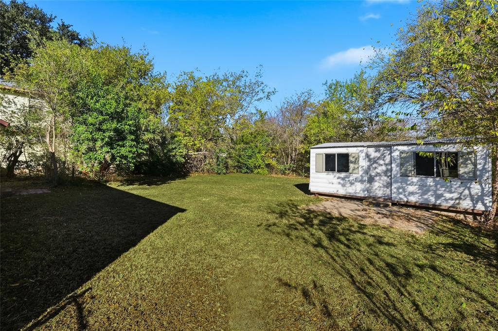 V O Davis - Residential