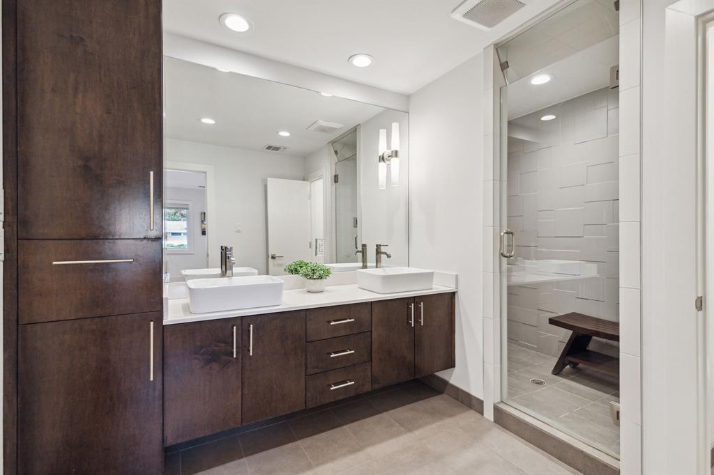 Northhaven Manor - Residential