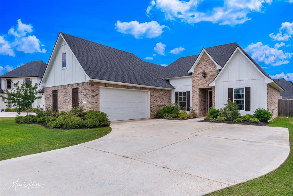 12 Forsythe Boulevard