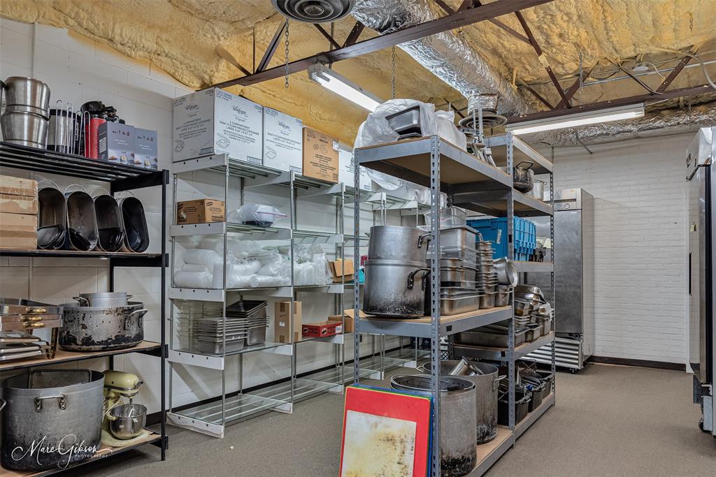 Thornhill Sub - Commercial Sale