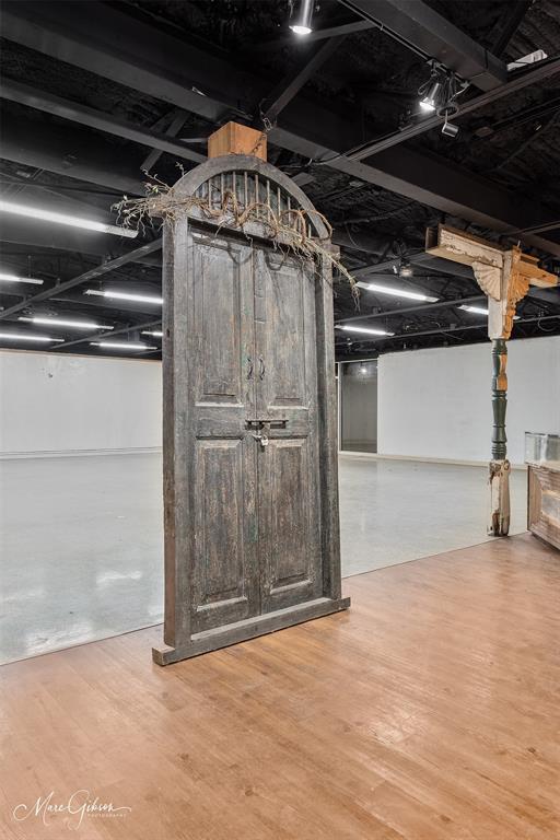 Thornhill Sub - Commercial Sale