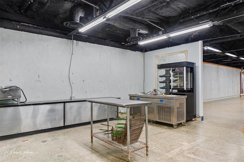 Thornhill Sub - Commercial Sale