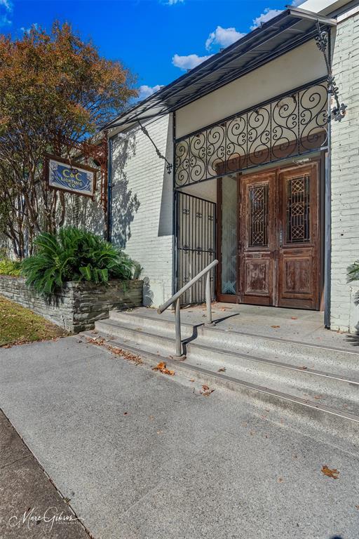 Thornhill Sub - Commercial Sale