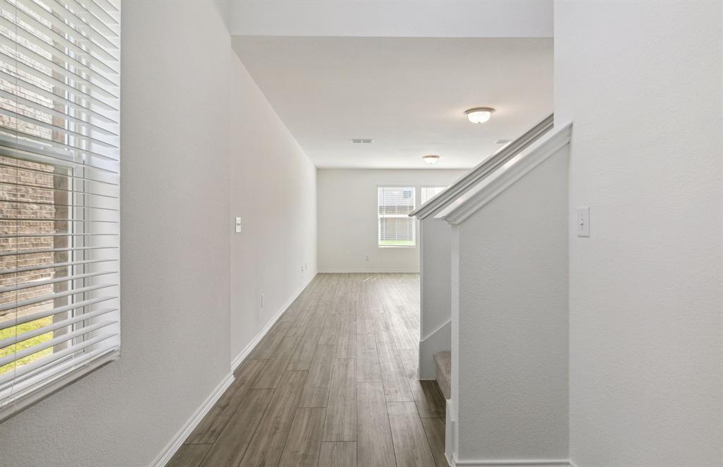 Travis Ranch 30s - Residential