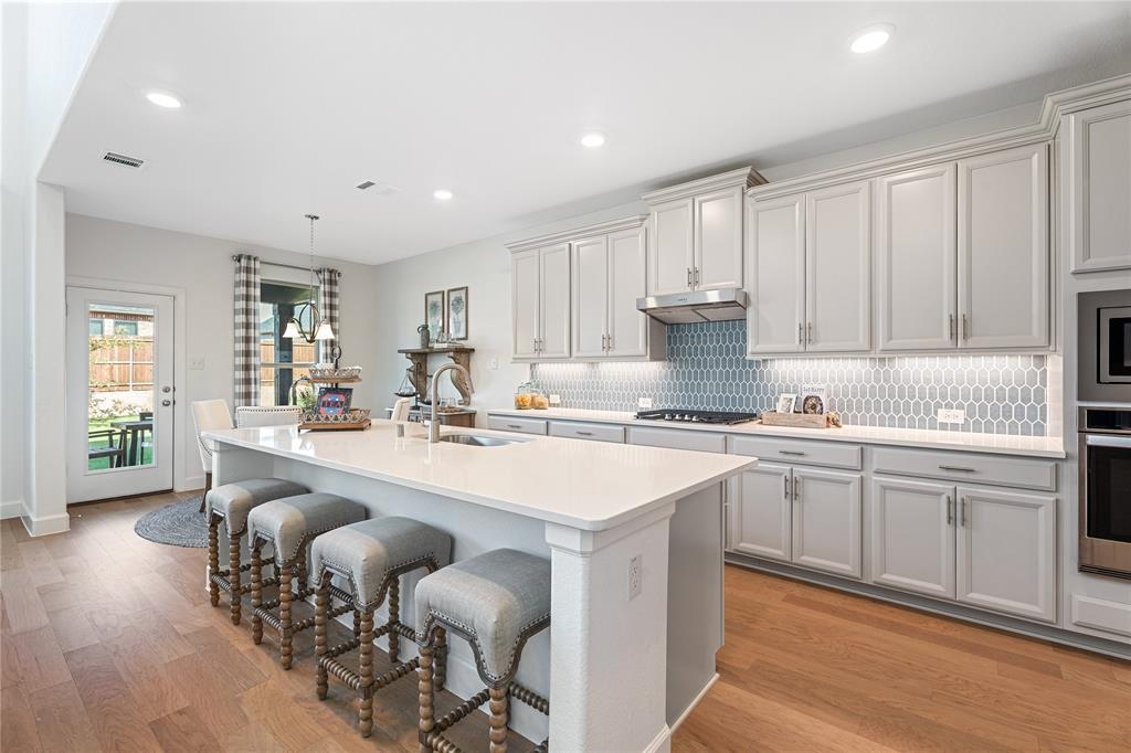 3504 Shining Light Court