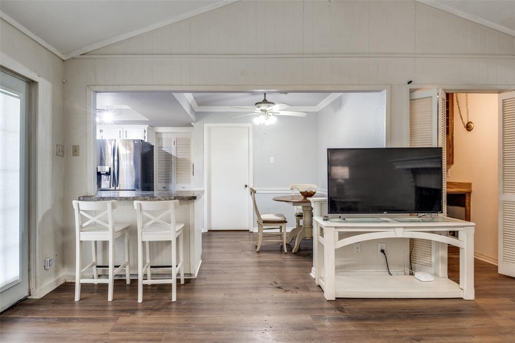1310 Briar Hollow Lane