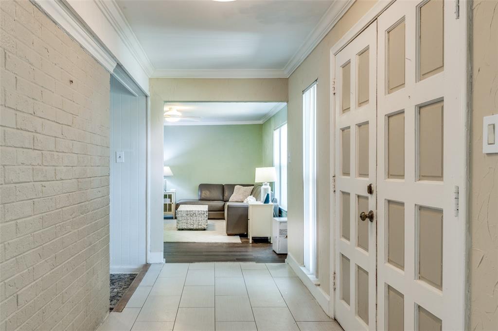 1310 Briar Hollow Lane