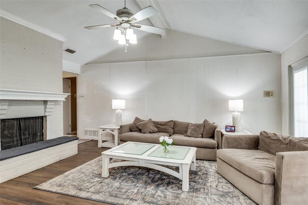 1310 Briar Hollow Lane