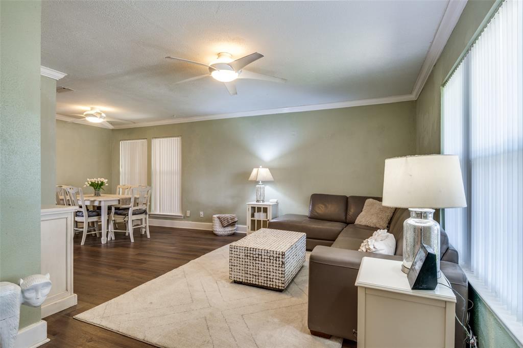 1310 Briar Hollow Lane