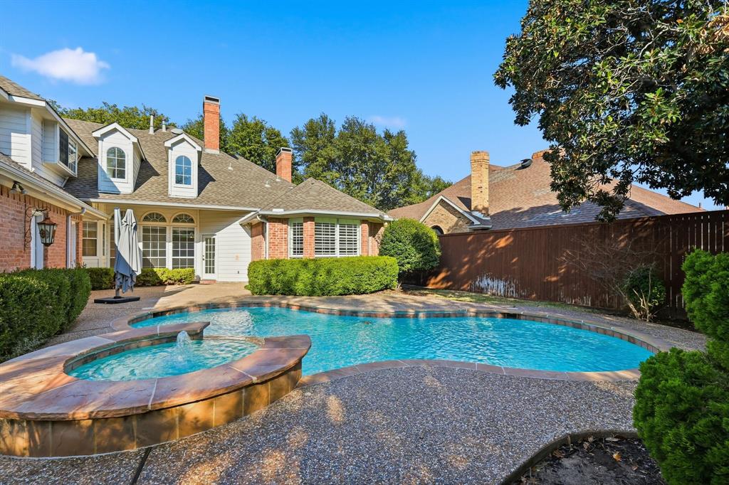 5904 Sandhills Circle