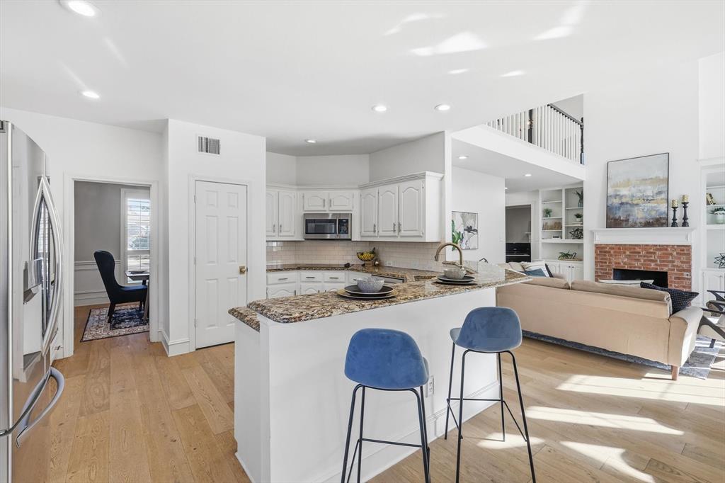 5904 Sandhills Circle