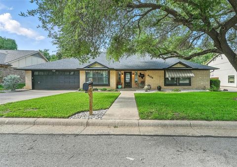 4109 Three Oaks Drive Arlington TX 76016