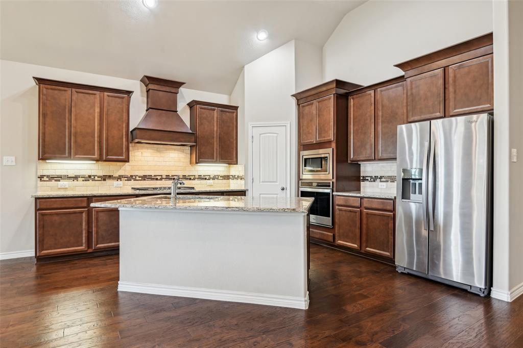 2117 Lake Moss Lane