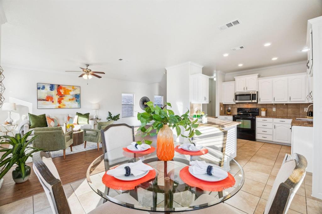 Villages Of Woodland Spgs W - Residential Lease