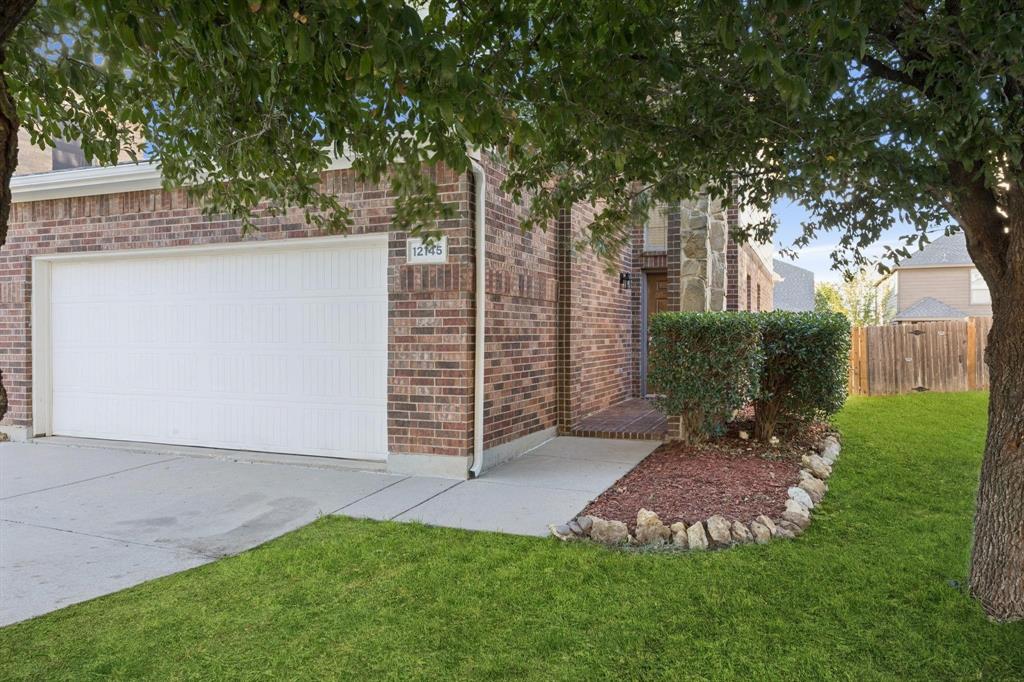 Villages Of Woodland Spgs W - Residential Lease