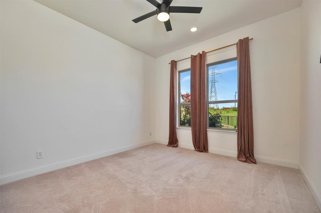 1208 Thornhill Court