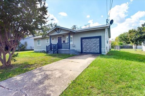 1309 Pine Street Bonham TX 75418