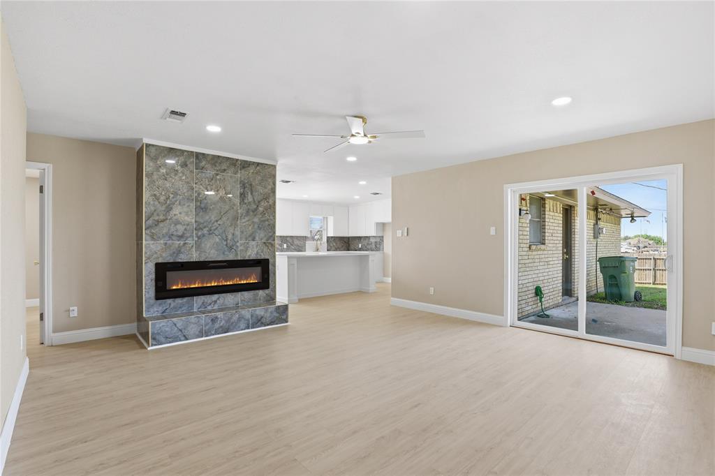 1910 Green Meadow Court