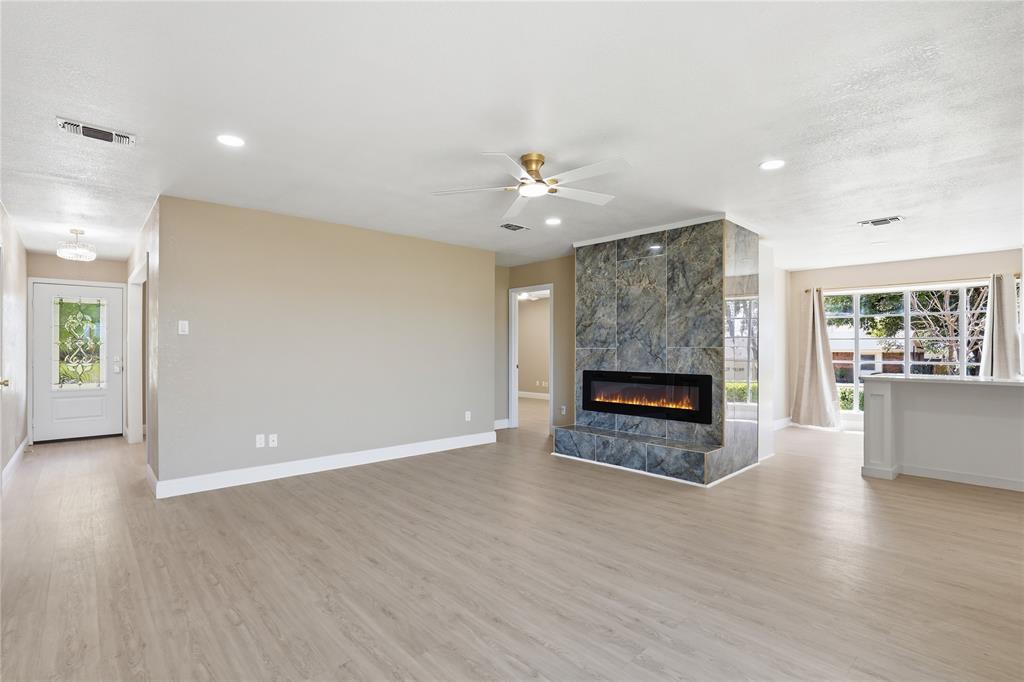 1910 Green Meadow Court