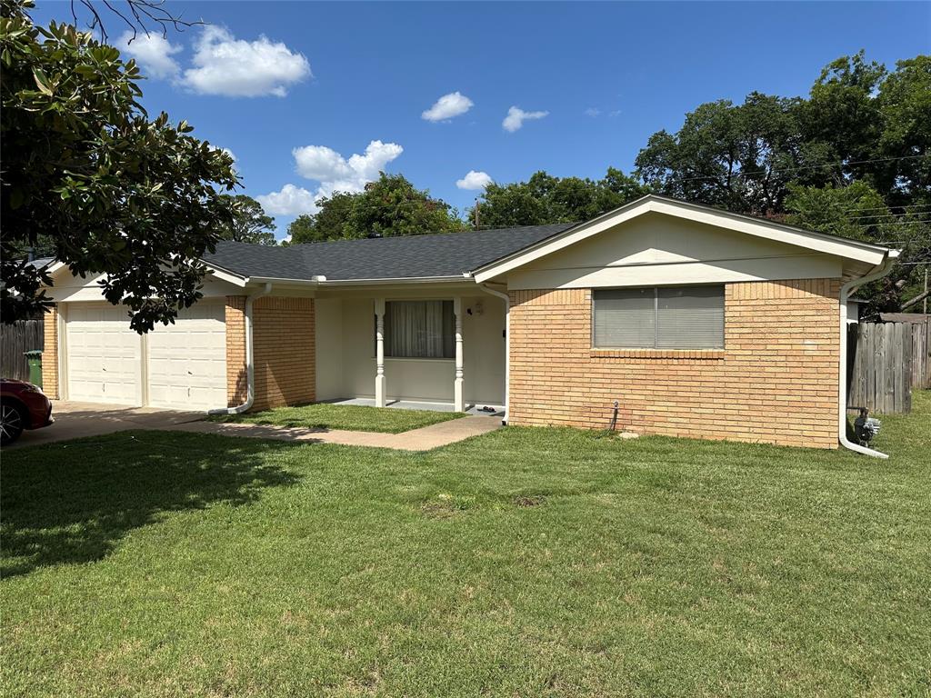 1352 Simpson Drive