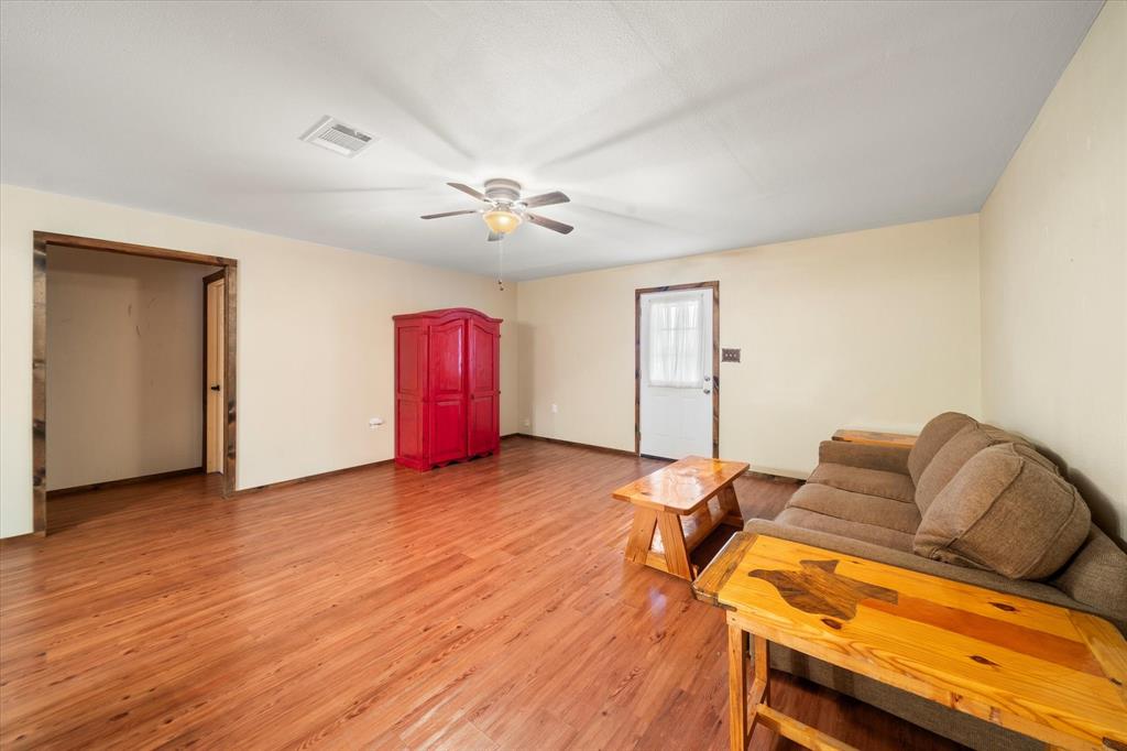 200 Private Road 6815