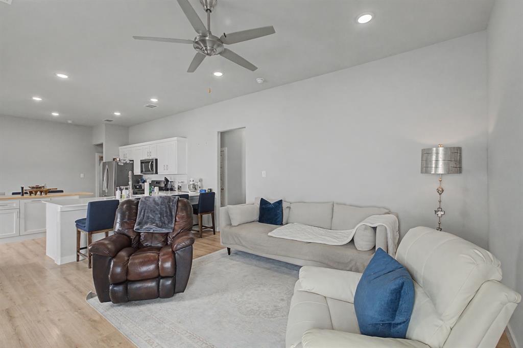 5003 Bellhurst Drive