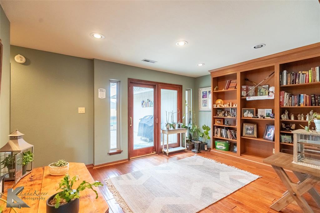 Woodlake - Residential