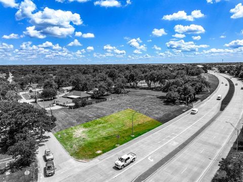 500 E State Street Terrell TX 75160