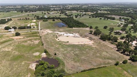 8605 W Highway 199 Springtown TX 76082