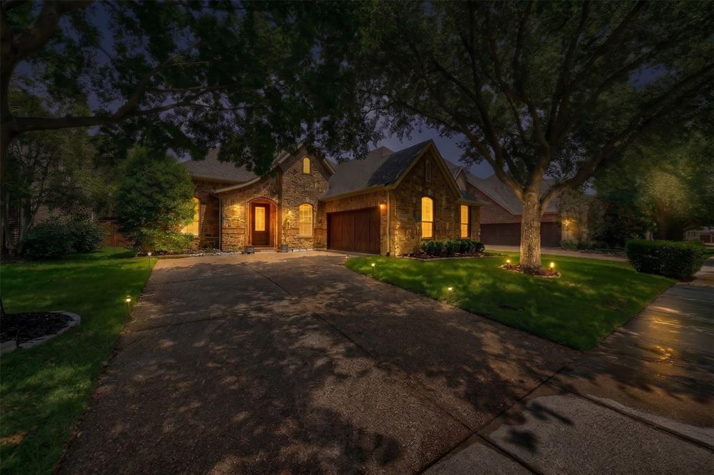 5833 Crescent Lane