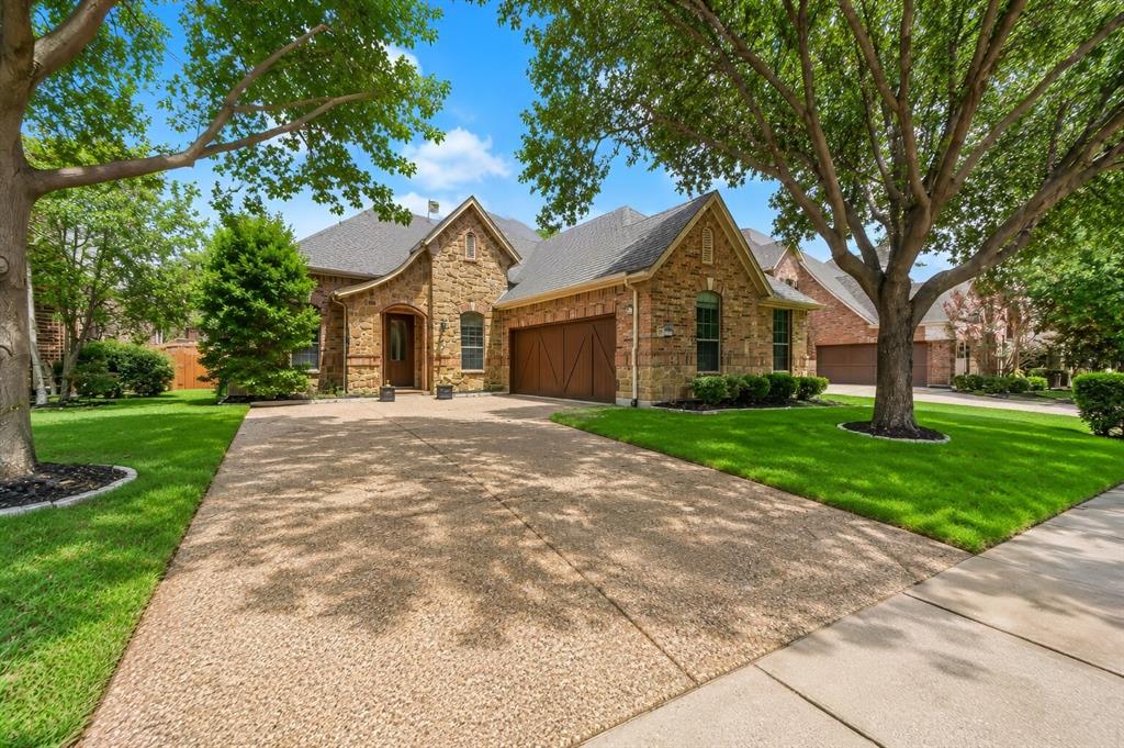 5833 Crescent Lane