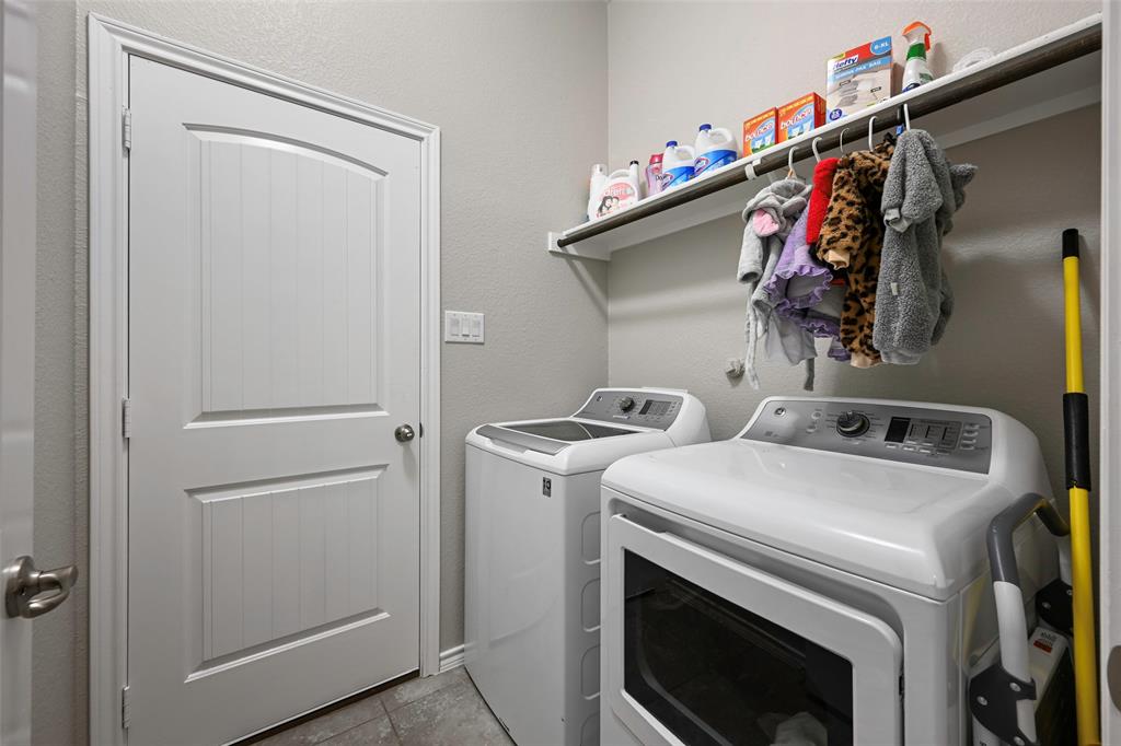 Kingston Mdws Ph 4 - Residential