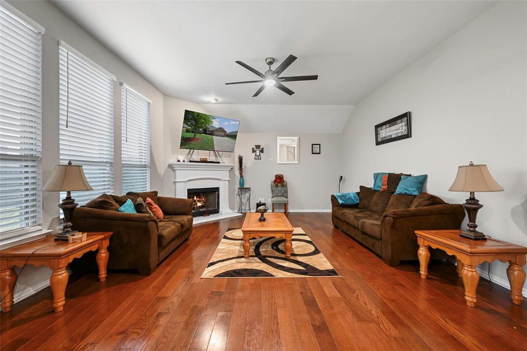 Kingston Mdws Ph 4 - Residential