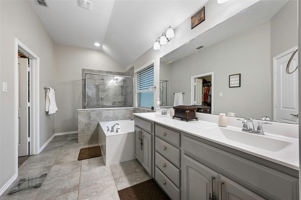 Kingston Mdws Ph 4 - Residential
