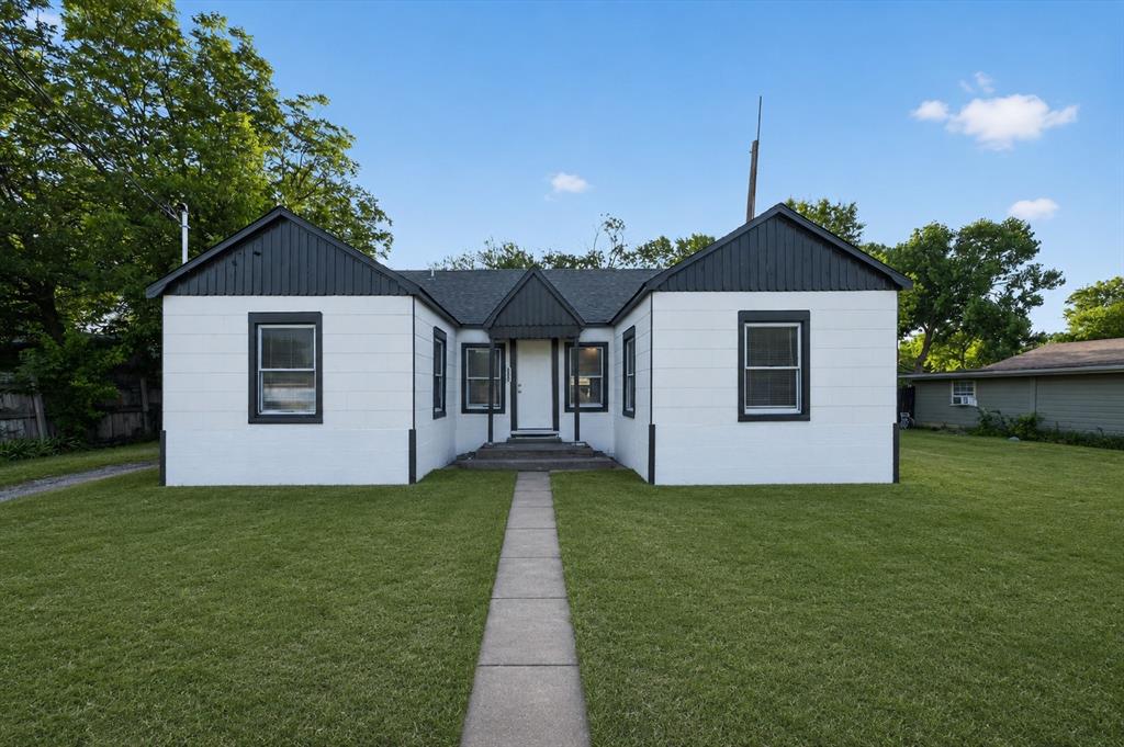 351 S Waco Street