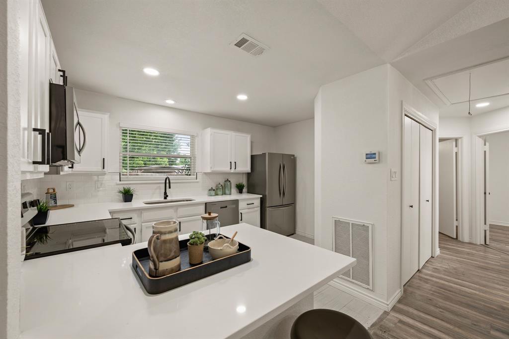 2416 Shady Turf Drive