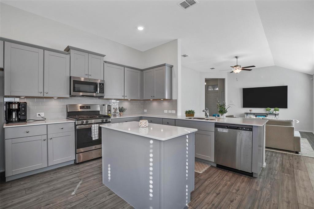 Hillstone Pointe Ph 1a 2 & 3 - Residential