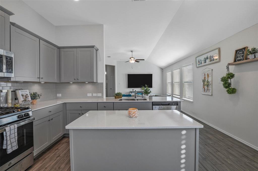 Hillstone Pointe Ph 1a 2 & 3 - Residential