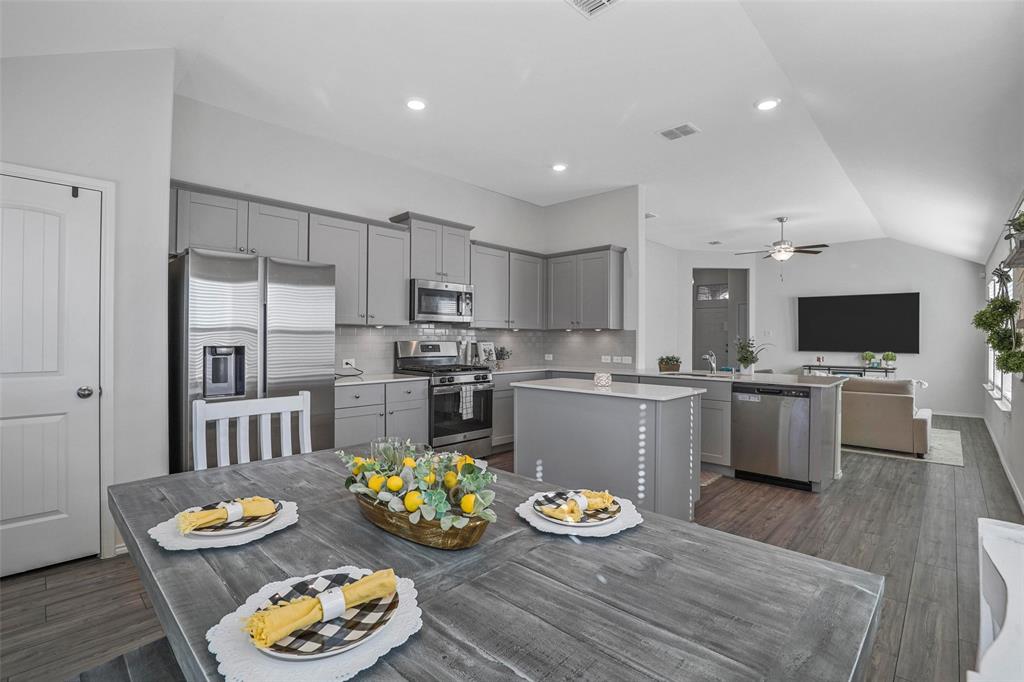 Hillstone Pointe Ph 1a 2 & 3 - Residential