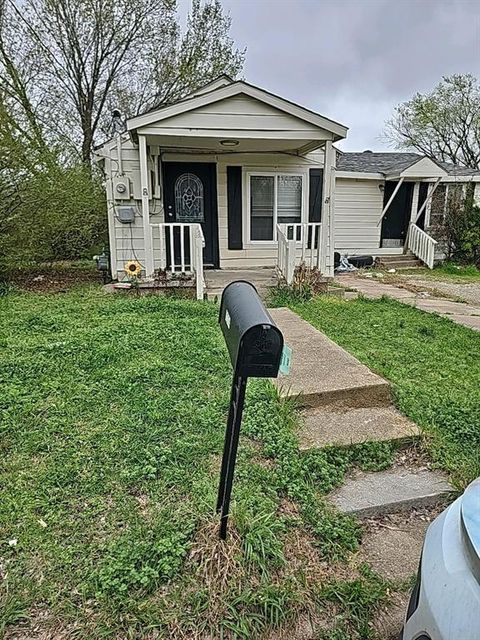 Photo of 1214 Jones Street, Greenville, TX 75401 (MLS # 21246627)