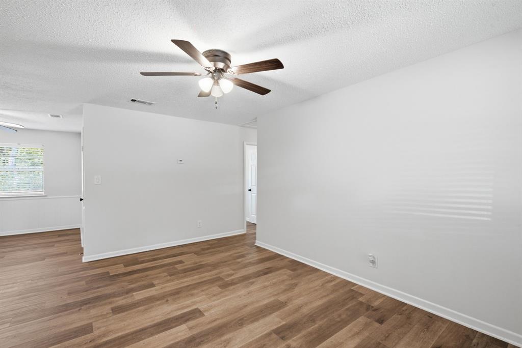 208 Live Oak Lane